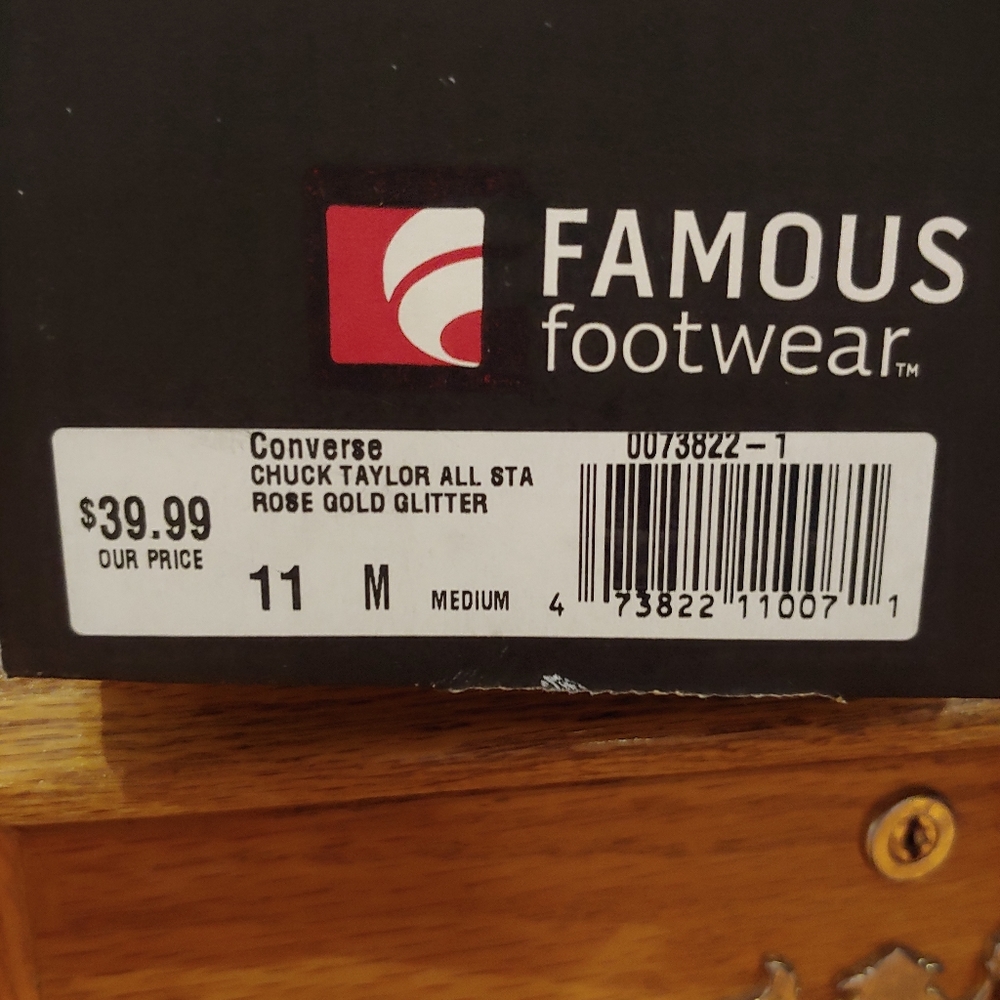 Girls converse low top sneakers